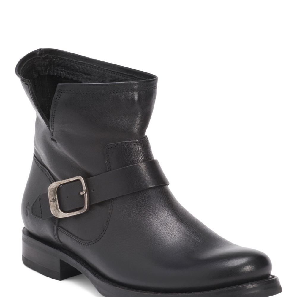 Frye Elegant Black Leather Veronica Booties NWT